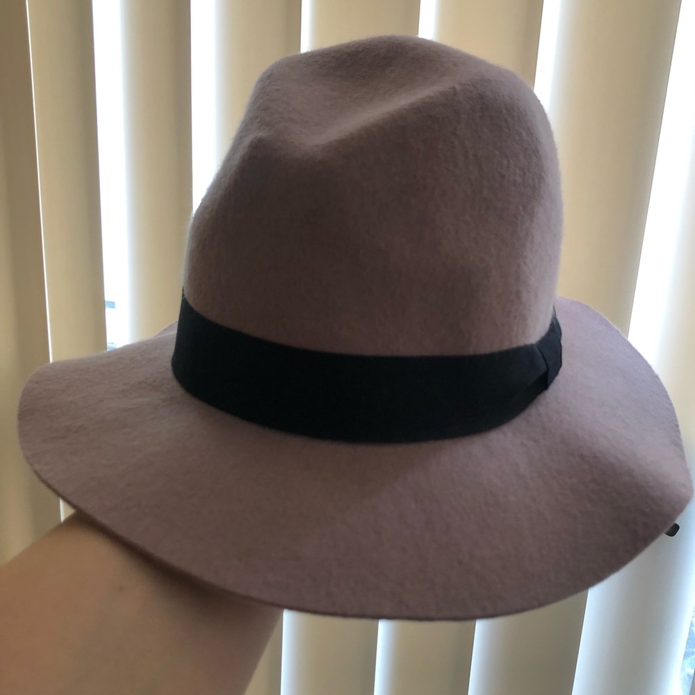 Light pink hat never worn